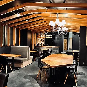https://qoo-ebisucho.hotels-osaka.net